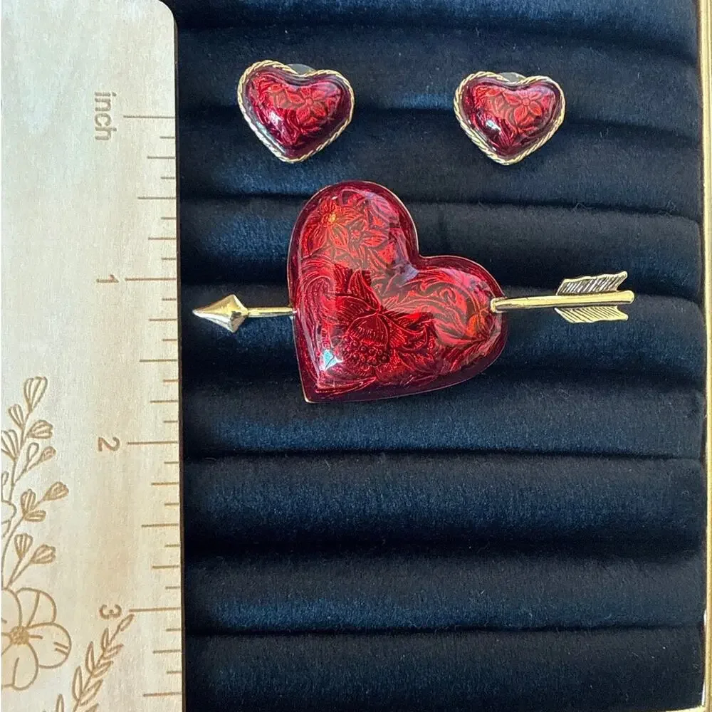 Avon vintage “hearts